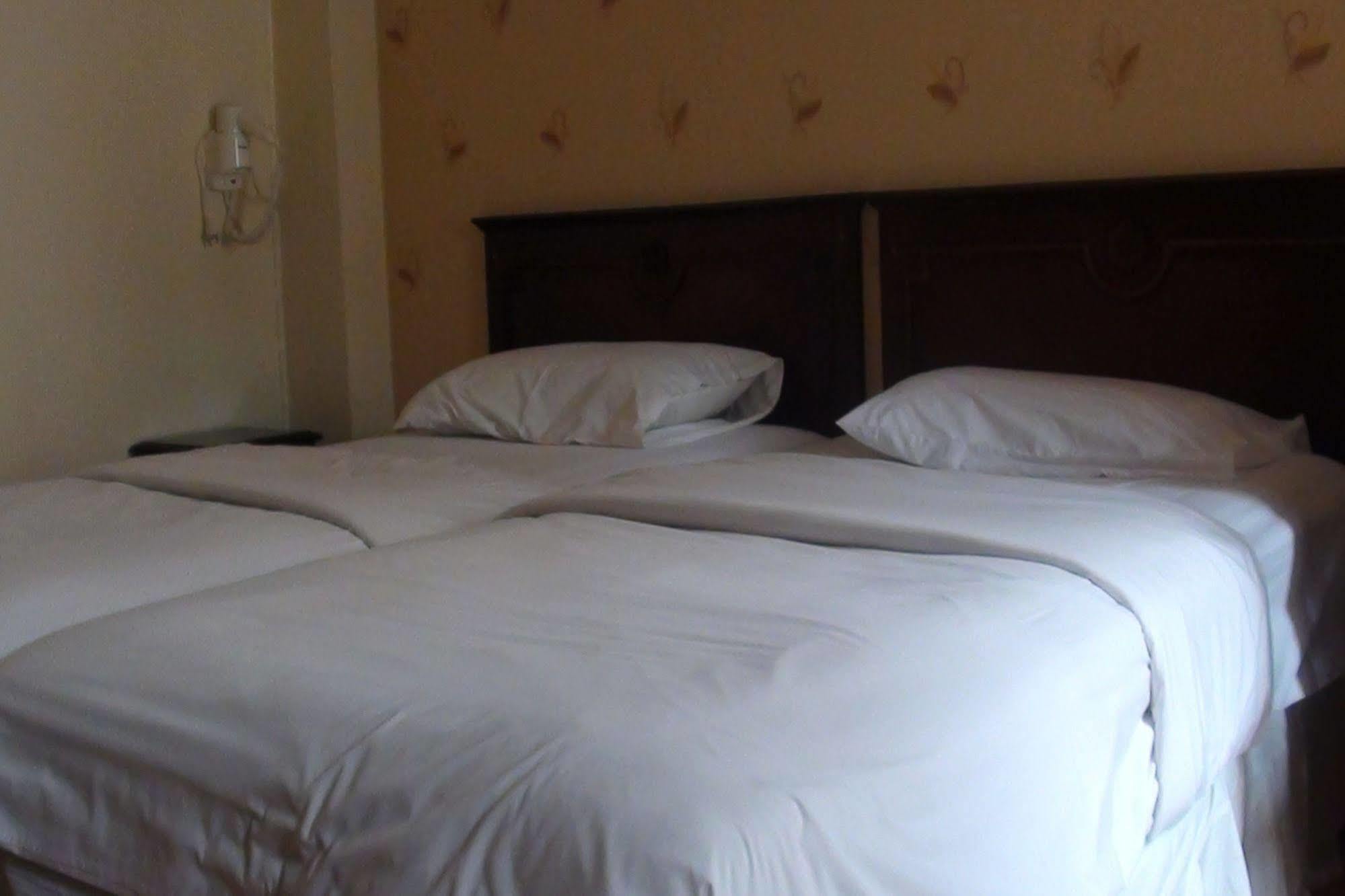 Hotel Md House Chiang Mai Esterno foto