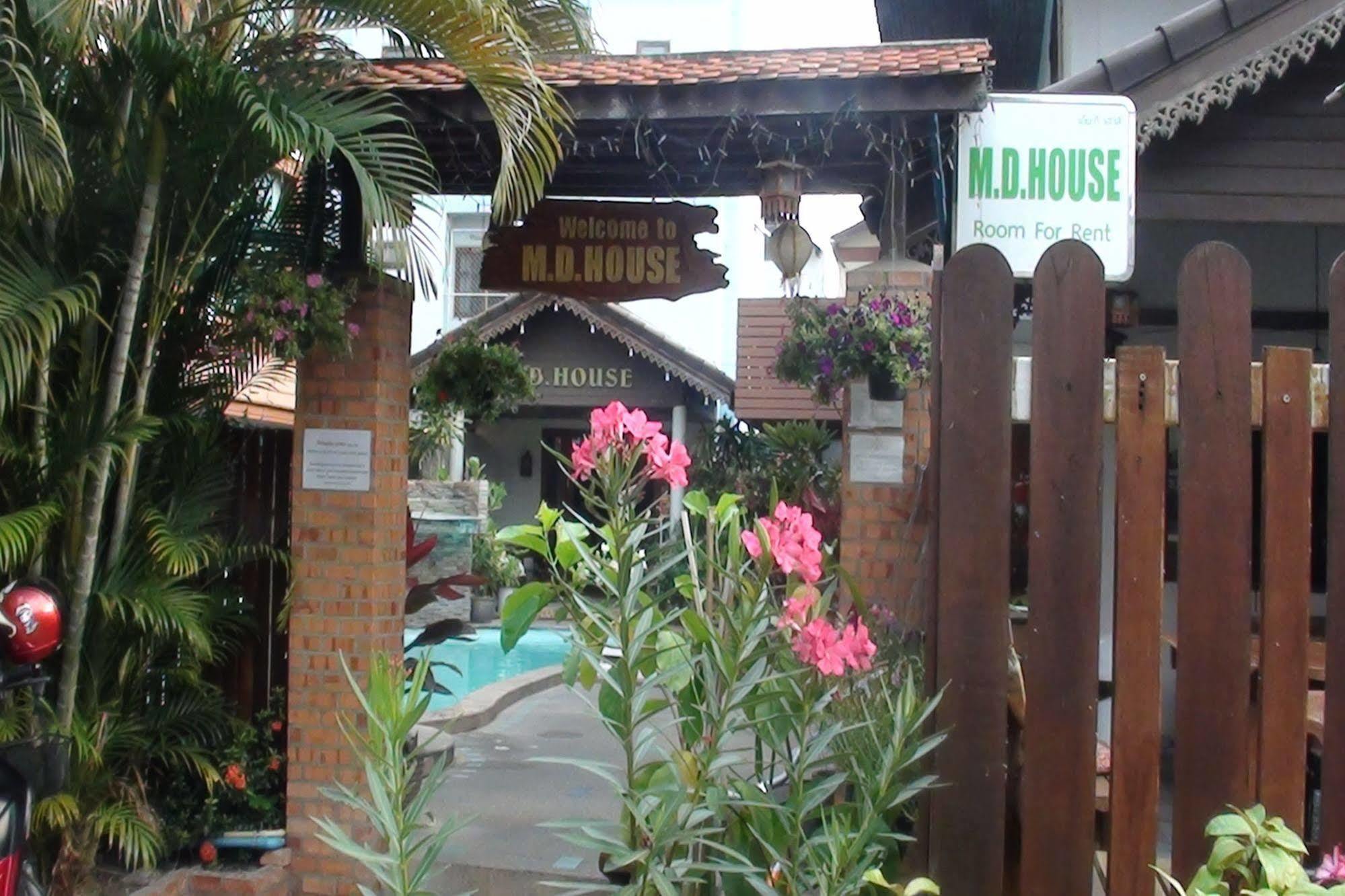 Hotel Md House Chiang Mai Esterno foto